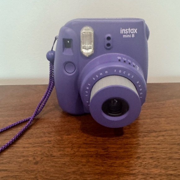 Fujifilm Instax Mini 8 Camera with CASE - Picture 5 of 10